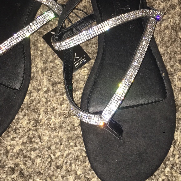 Streetwear society bling sandals. NWT size 10 - Picture 8 of 8